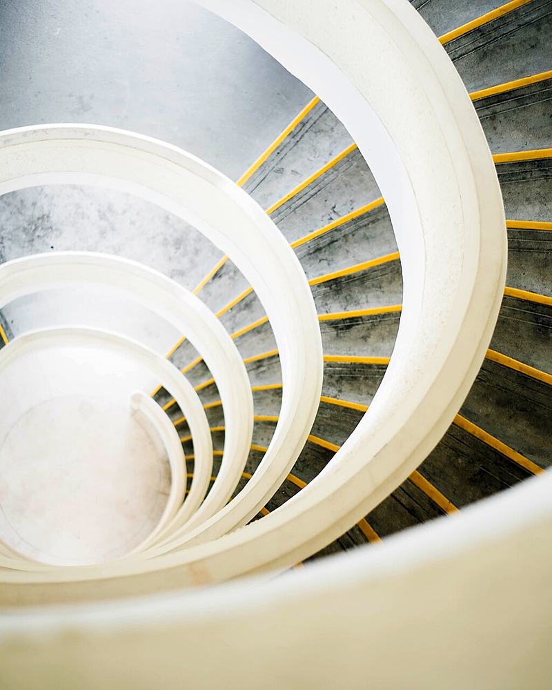 Reference frame: spiral staircase photographed from directly above